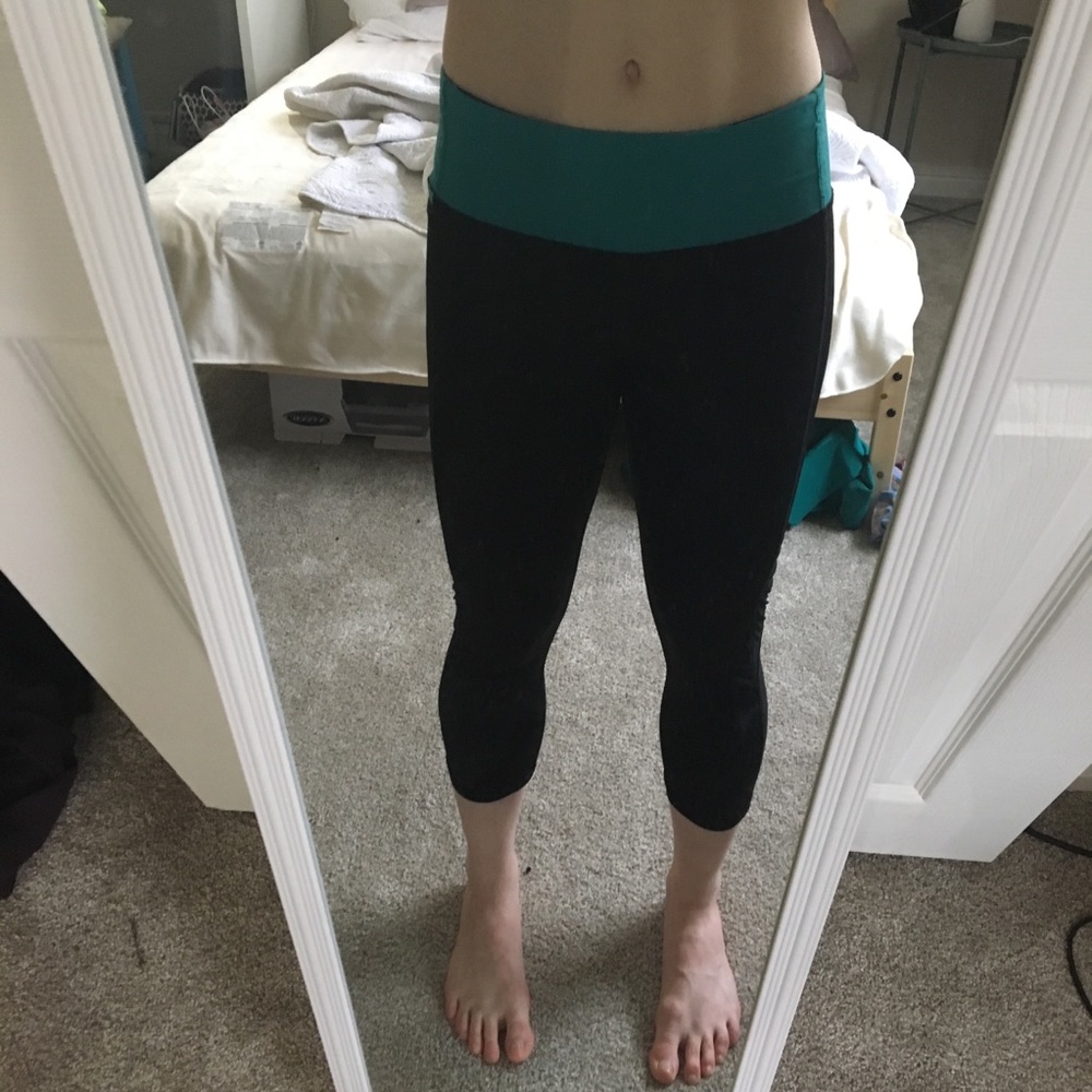 Lululemon Athletica | Cropped Leggings